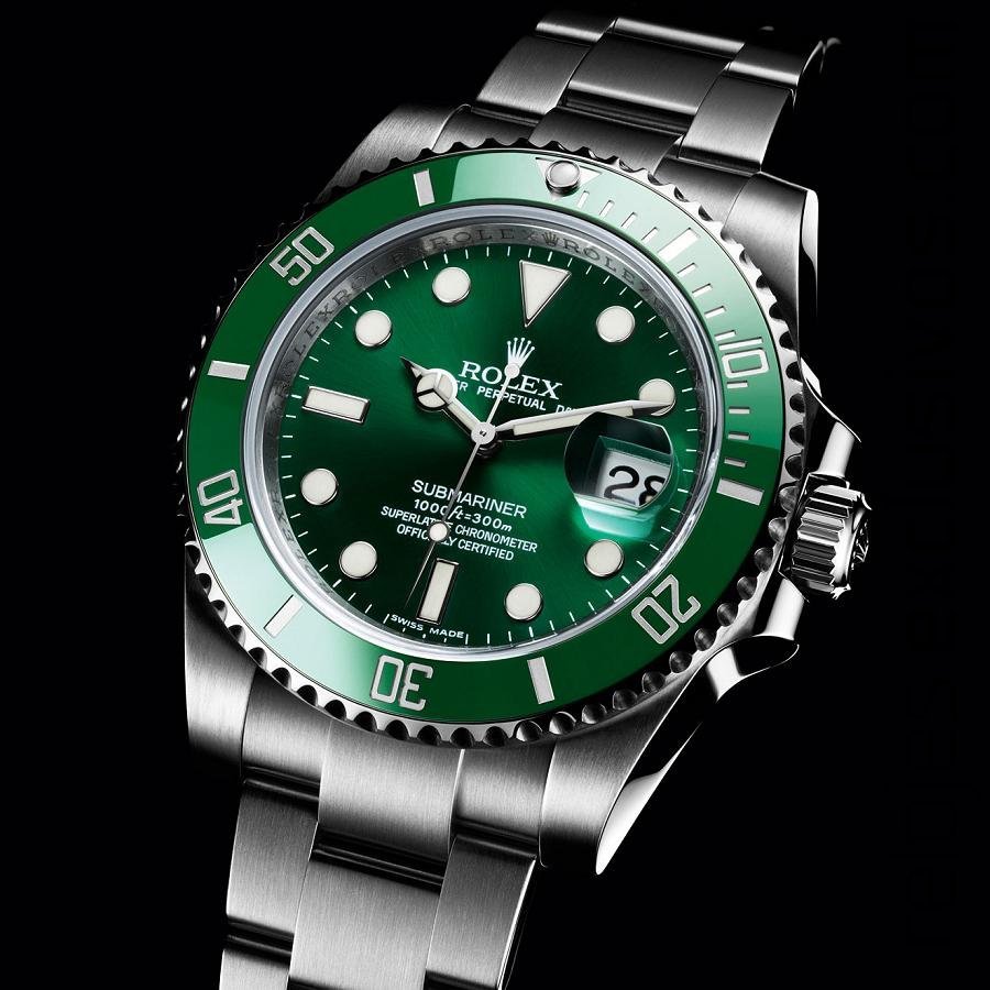The 40 mm fake Rolex Submariner Date 116610LV watches have green dials.