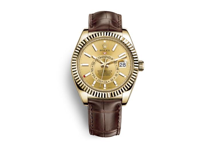 The 18ct gold copy watches have champagne dials.
